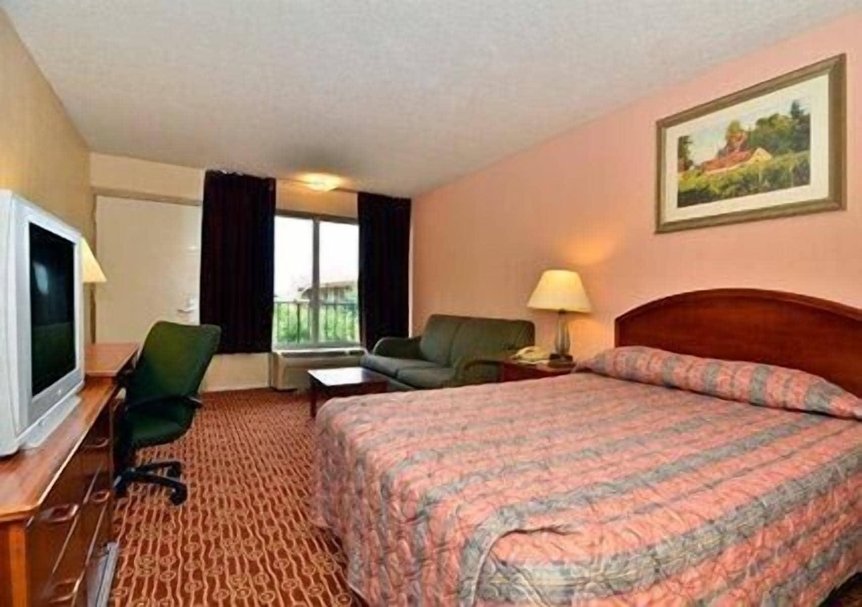 Rodeway Inn Colonial Heights I-95 Exterior photo